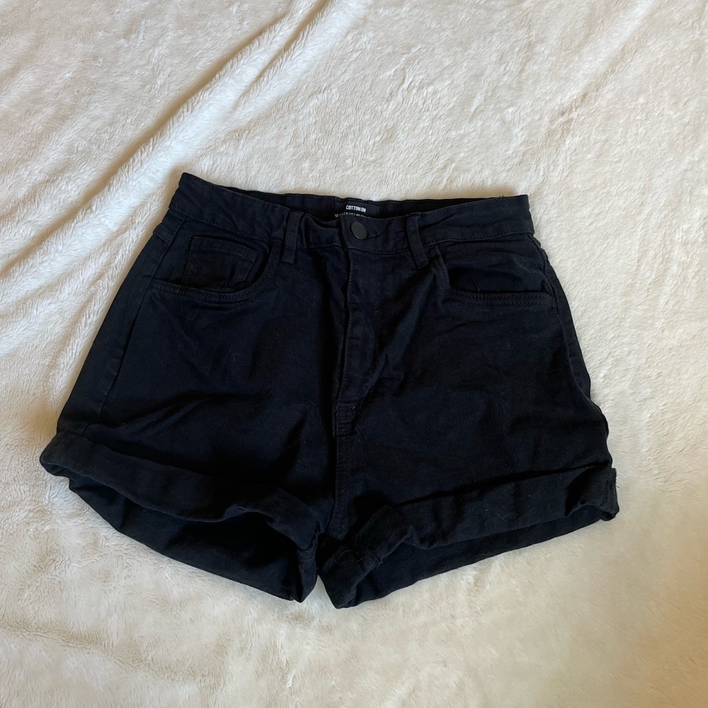 Cotton on black shorts
